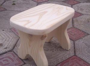 Self-made stool: manufacturing features, choice of design A simple do-it-yourself stool made of wood